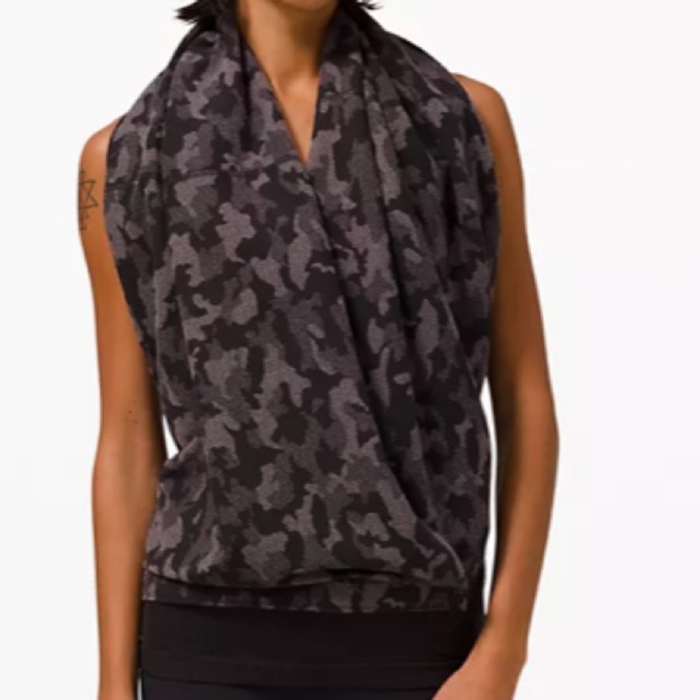 Lululemon | Vinyasa Scarf